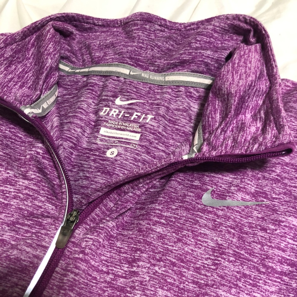 *SOLD* Nike 1/2 Zip Running Top